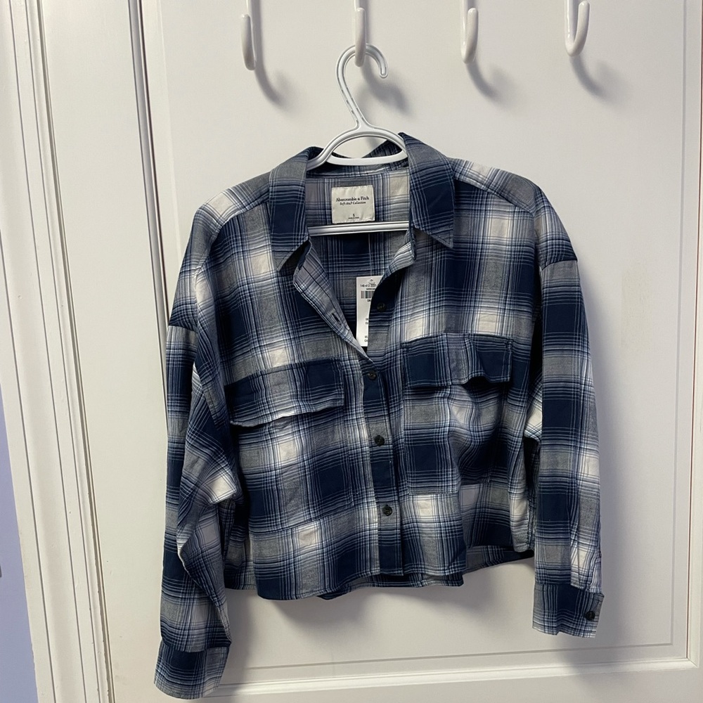Small Abercrombie& Fitch Cropped Flannel Shirt- NWT